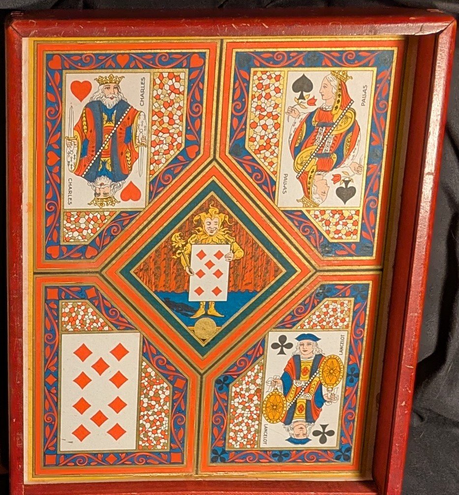 Plateau de Nain Jaune, décor Art déco